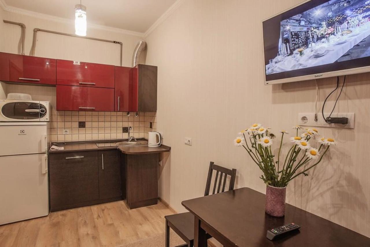 Central Cozy Apartment With Parking! Lwów Zewnętrze zdjęcie