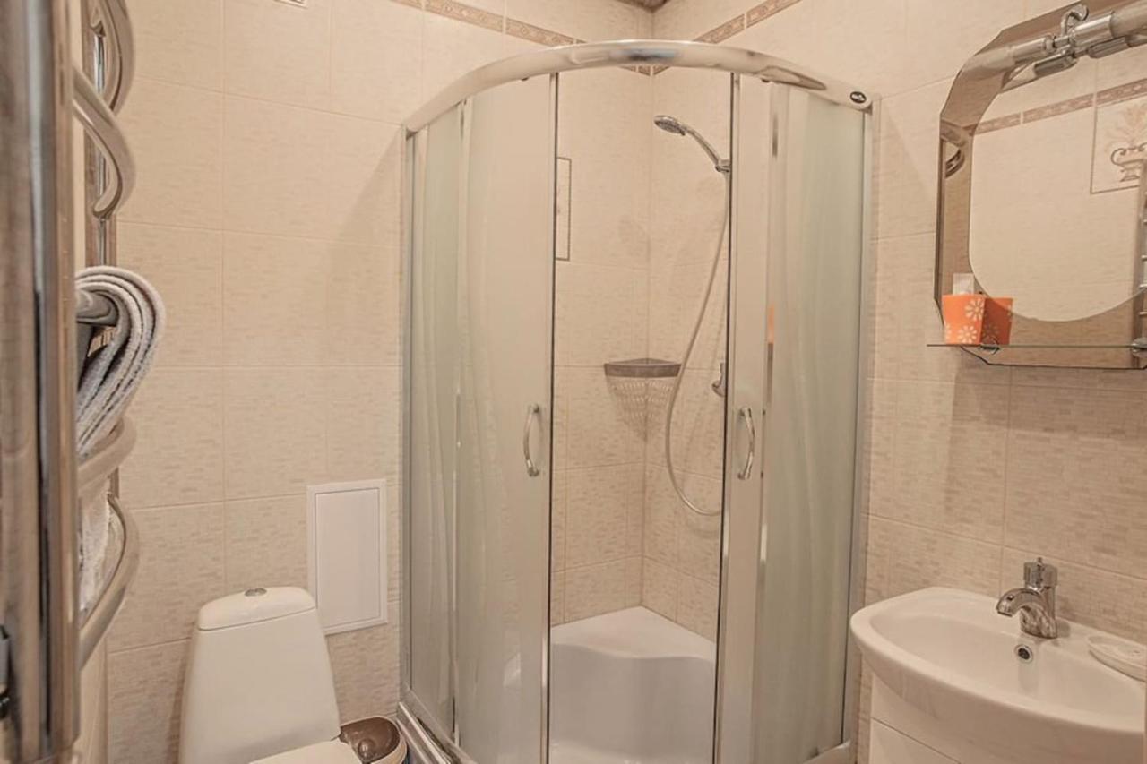 Central Cozy Apartment With Parking! Lwów Zewnętrze zdjęcie